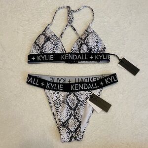 NWT Kendall + Kylie Black and White Snakeskin Bikini Set Size Small
